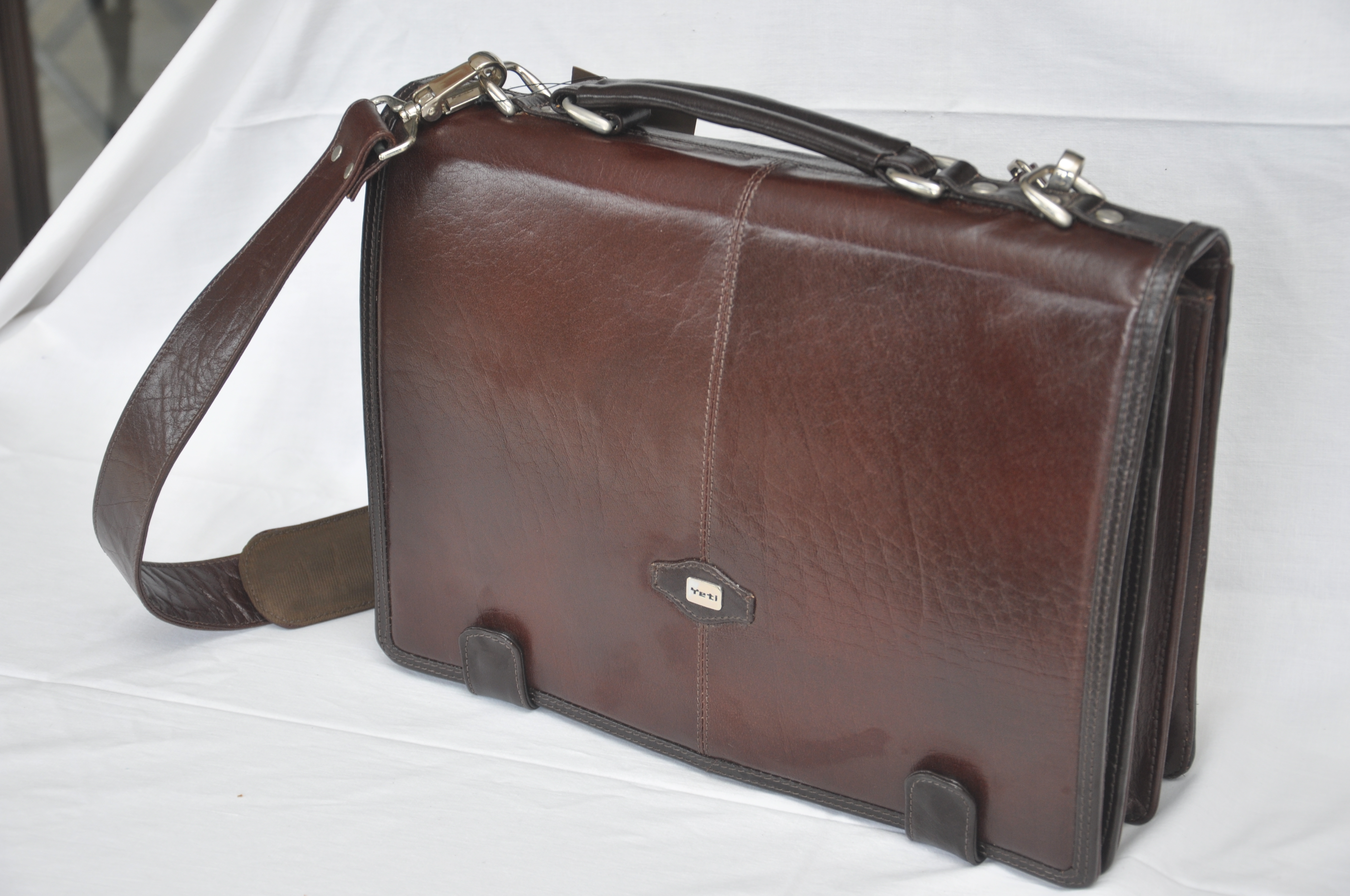 Small Yeti Bag - Cognac with Brown Bidding (9409)